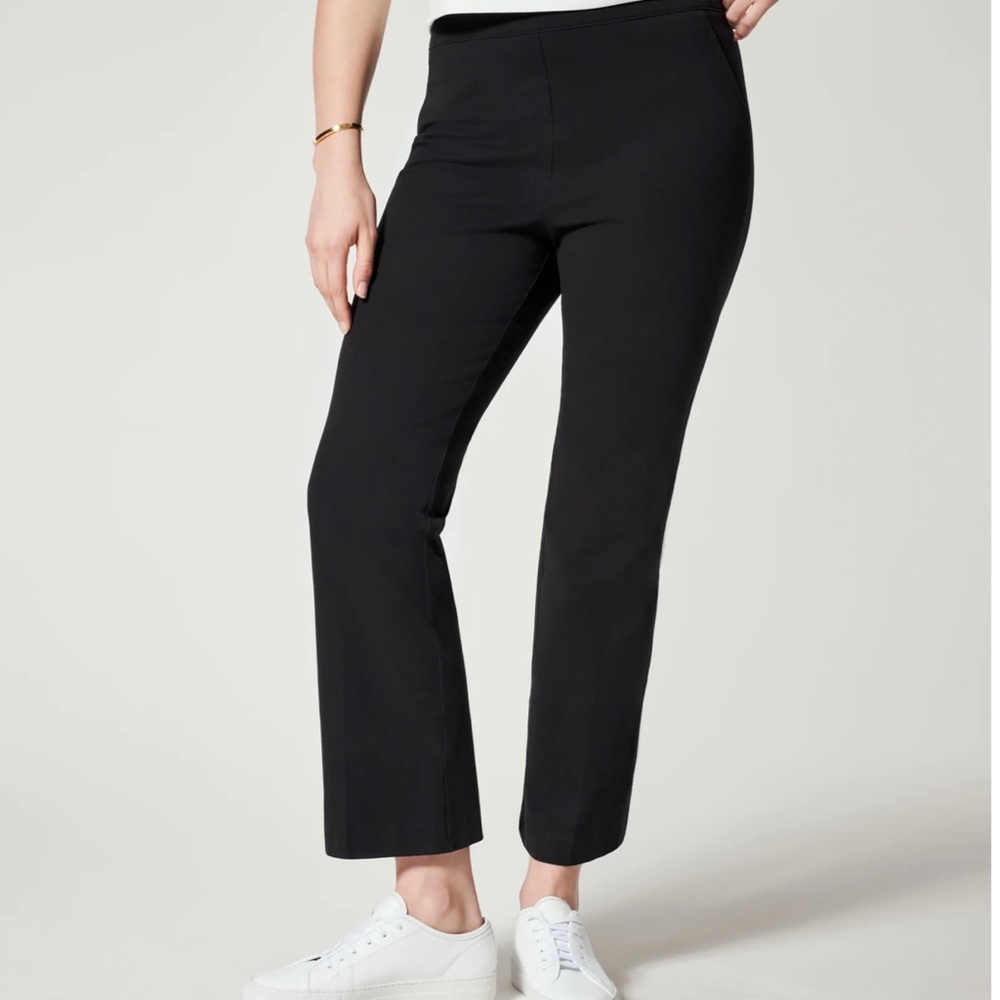 NWT Spanx On the Go Kick Flare Pant